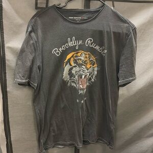 John varvatos t shirt